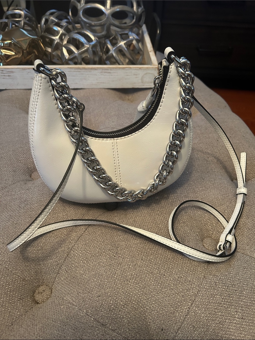 MARC JACOBS LEATHER CRESCENT BAG - Picture 4 of 11